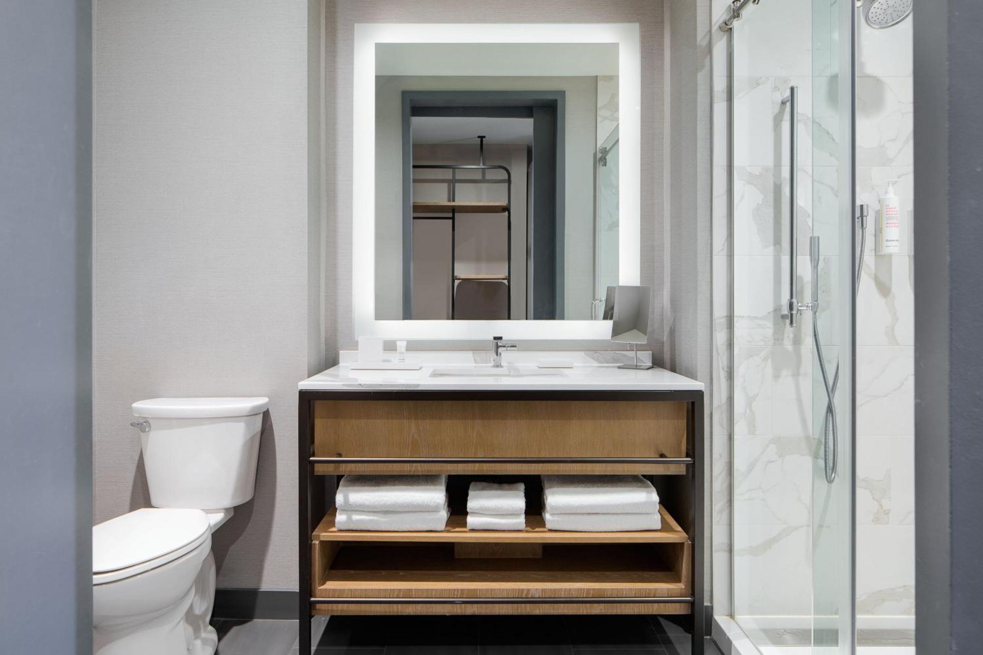Marriott Dallas Uptown Екстериор снимка