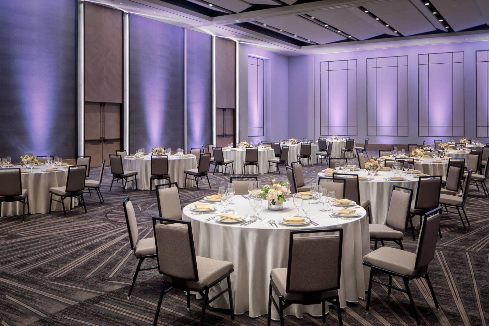 Marriott Dallas Uptown Екстериор снимка